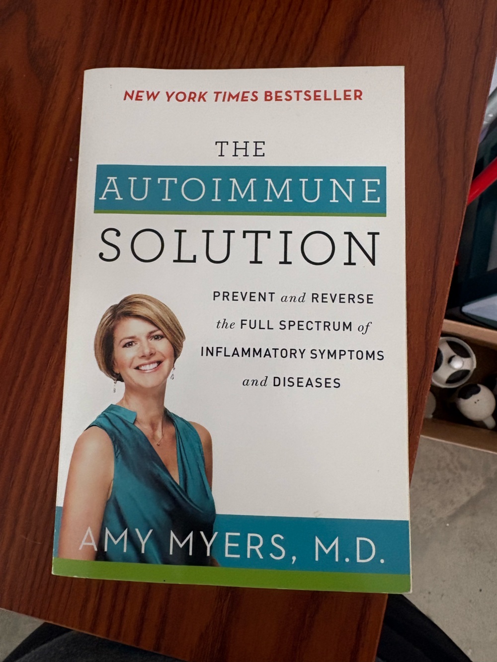 The Autoimmune Solution - Teal & White Cover